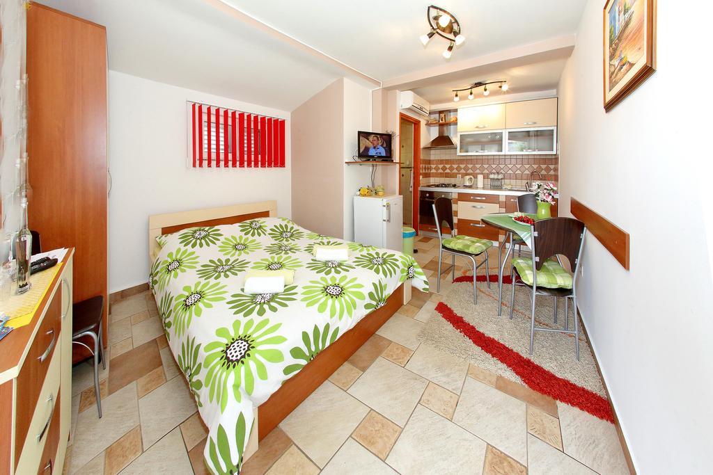 Apartments Melita Bibinje Esterno foto